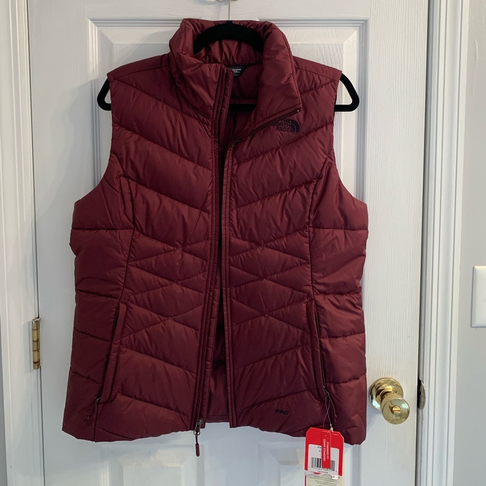 Women’s North Face down vest